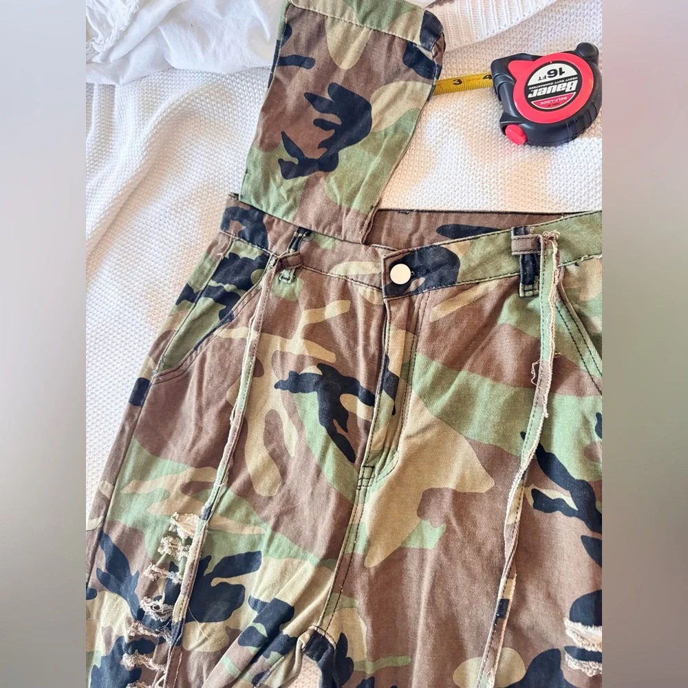 N/A stylish camouflage